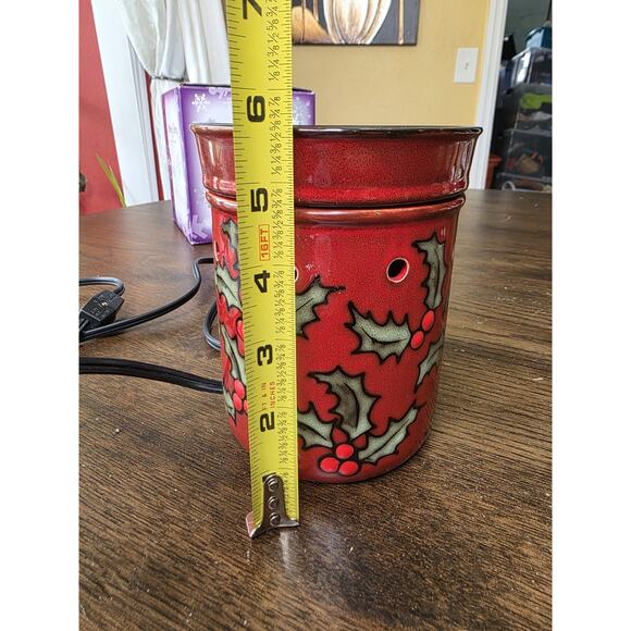 Scentsy Retired Merry Berry Christmas Holiday Full Size Wax Warmer - Picture 13 of 16